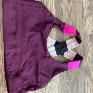 Lululemon sports bra